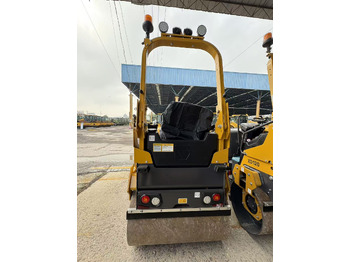 Compactador pequeno de asfalto XCMG small XD120 Double Drum Vibratory Road Roller: foto 3