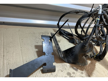 Cables/ Wire harness por Camião DAF XF 106 2020457   DAF XF 106 truck: foto 2