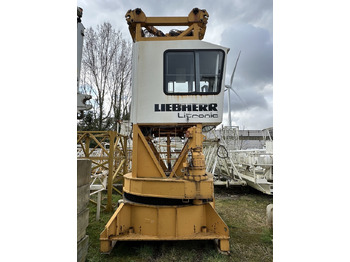 Guindaste de torre LIEBHERR