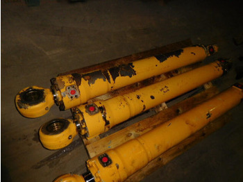 Cilindro hidráulico LIEBHERR