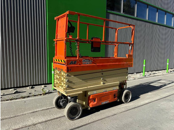 Plataforma de Tijera/ Plataforma de tesoura JLG