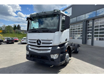 Camião chassi MERCEDES-BENZ Antos