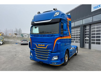 Tractor DAF XF 530
