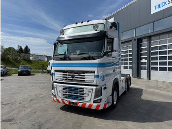 Tractor VOLVO FH16 750
