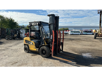 Empilhadeira a gás CATERPILLAR GP
