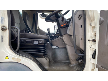 Camião multibenne DAF LF 220: foto 5