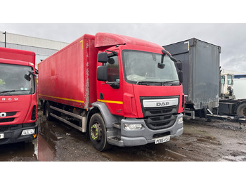 Camião furgão DAF LF 220