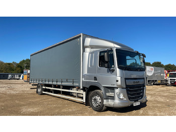 Camião de lona DAF CF 260