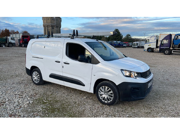 Furgão compacto PEUGEOT Partner