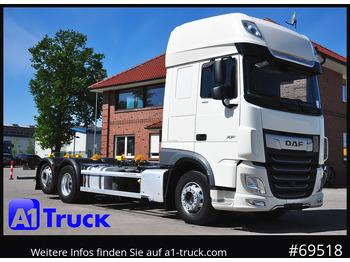 Camião transportador de contêineres/ Caixa móvel DAF XF 480