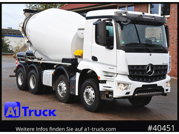 Camião betoneira LIEBHERR