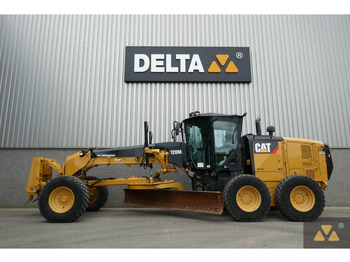 Motoniveladora CATERPILLAR 120