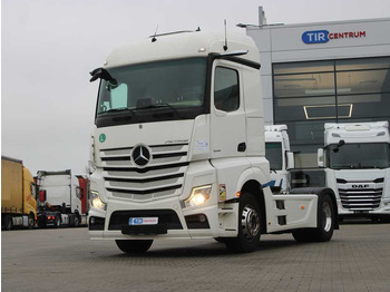 Tractor MERCEDES-BENZ Actros 1845