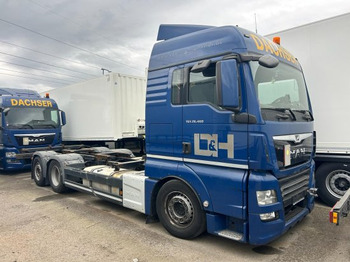 Camião transportador de contêineres/ Caixa móvel MAN TGX 26.440