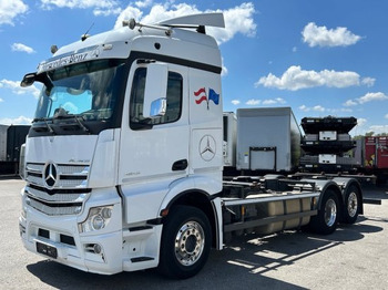 Camião transportador de contêineres/ Caixa móvel MERCEDES-BENZ Actros 2545