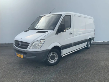 Furgão MERCEDES-BENZ Sprinter 211