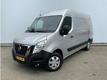 Furgão NISSAN