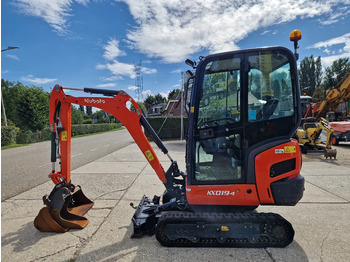 Mini escavadeira KUBOTA KX019-4