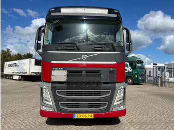 Tractor Volvo FH13.420 Globetrotter - ADR: foto 2