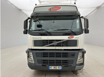 Tractor Volvo FM 450: foto 2