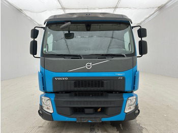 Camião de lona Volvo FE 320: foto 2