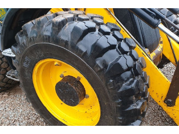 Retroescavadeira JCB 4CX: foto 5 Retroescavadeira JCB 4CX: foto 5