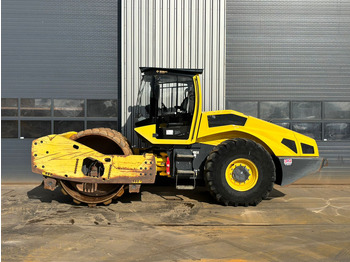 Rolo BOMAG