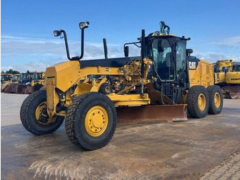 Motoniveladora CATERPILLAR 140M