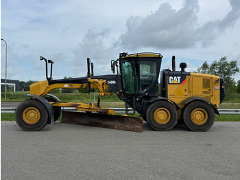 Motoniveladora CATERPILLAR 140M