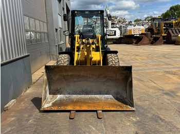 Pá carregadora de rodas Caterpillar 908M CE + EPA: foto 4 Pá carregadora de rodas Caterpillar 908M CE + EPA: foto 4