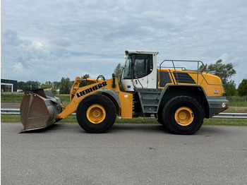 Pá carregadora de rodas LIEBHERR L 566