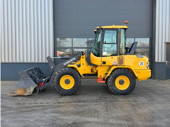 Pá carregadora de rodas VOLVO L30G