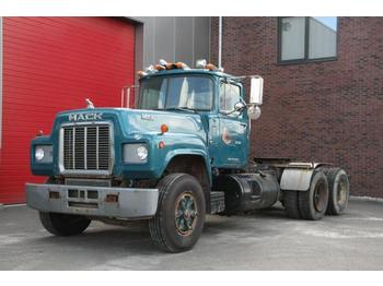 Tractor Mack R 754 ST: foto 1