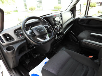Carrinha de lona IVECO DAILY 35S18 TARPAULIN LIFT 8 PALLETS CRUISE CONTROL AIR CONDITIONING  180HP: foto 2