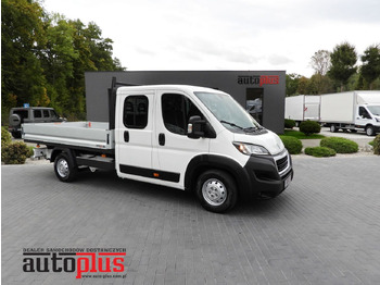 Carrinha cabine dupla PEUGEOT Boxer