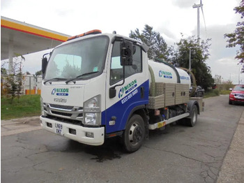 Caminhão limpa fossa ISUZU