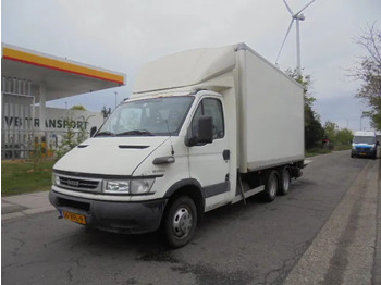 Carrinha de contentor IVECO Daily