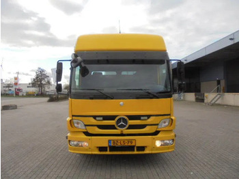Caminhão reboque Mercedes-Benz Atego 1224 NL TRUCK: foto 2