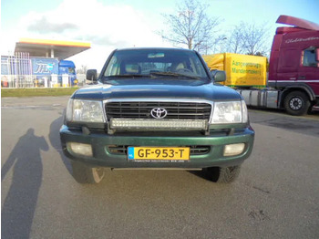 SUV Toyota Land Cruiser: foto 2