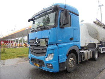 Tractor MERCEDES-BENZ Actros 1842