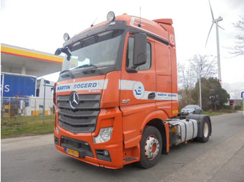 Tractor MERCEDES-BENZ Actros 1842