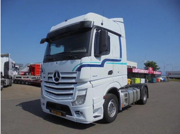 Tractor MERCEDES-BENZ Actros 1843