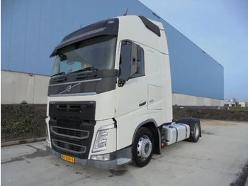 Tractor VOLVO FH 420