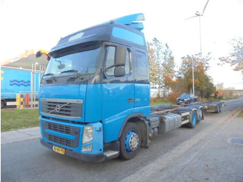 Camião transportador de contêineres/ Caixa móvel VOLVO FH 420