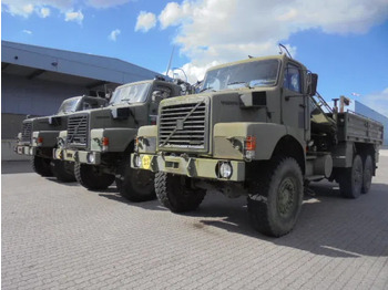 Camião de caixa aberta/ Plataforma VOLVO N10
