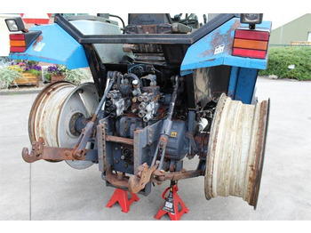 Trator Ford 6640 2WD: foto 4