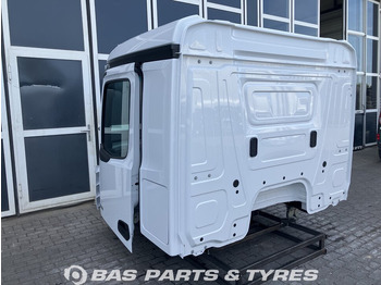 Cabine e interior por Camião Mercedes-Benz Actros MP5 Mercedes ClassicSpace M-cab L1EH1 A 000 600 01 01: foto 3