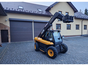 Empilhador telescópico JCB