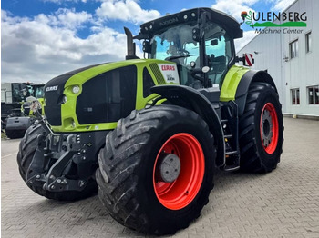 Trator CLAAS Axion 960
