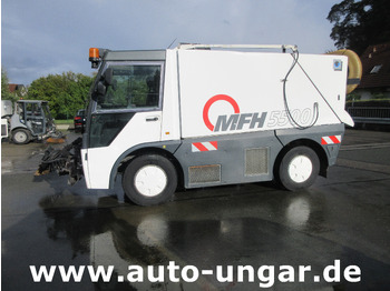 Varredora urbana Aebi MFH 5500 Baujahr 2014 Euro 5 Kehrmaschine mit zusätzlichem Schwemmbalken: foto 4